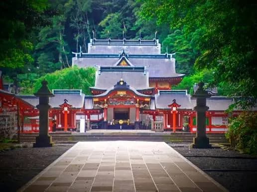 霧島神宮と周辺パワースポット巡りガイド|参拝と見どころ