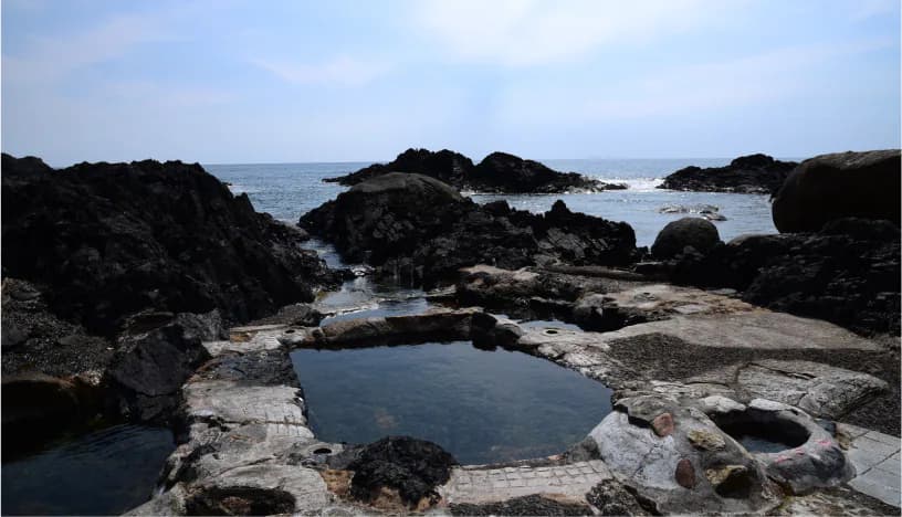 屋久島 湯泊温泉|海辺で入る無料の露天風呂ガイド
